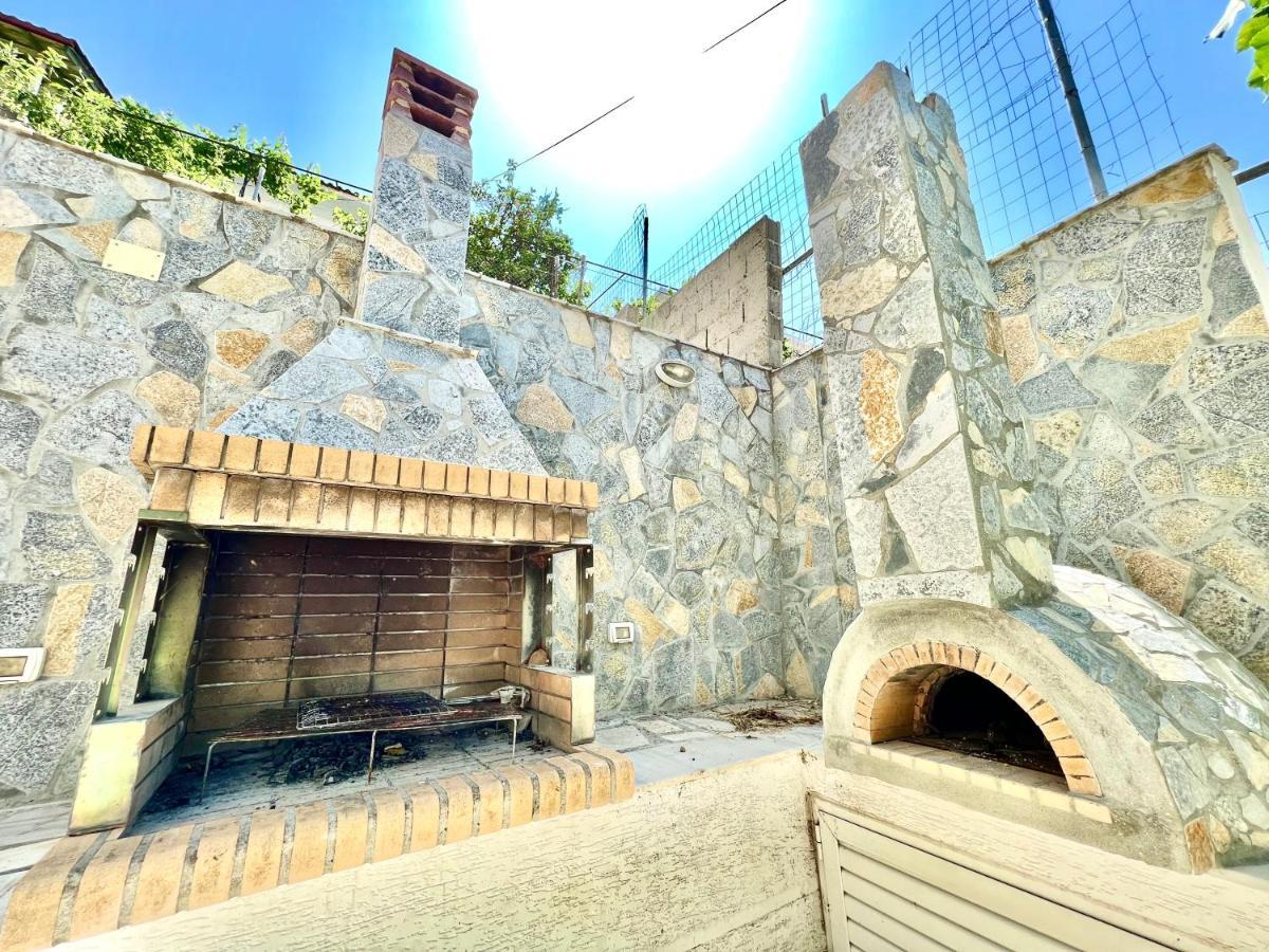Propery Under Renovation Apartment Саранде Екстериор снимка