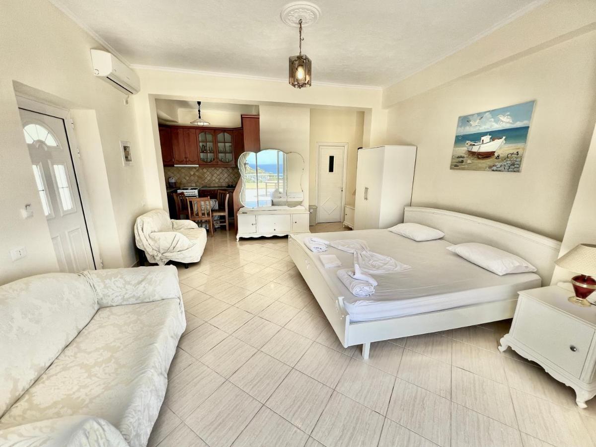 Propery Under Renovation Apartment Саранде Екстериор снимка