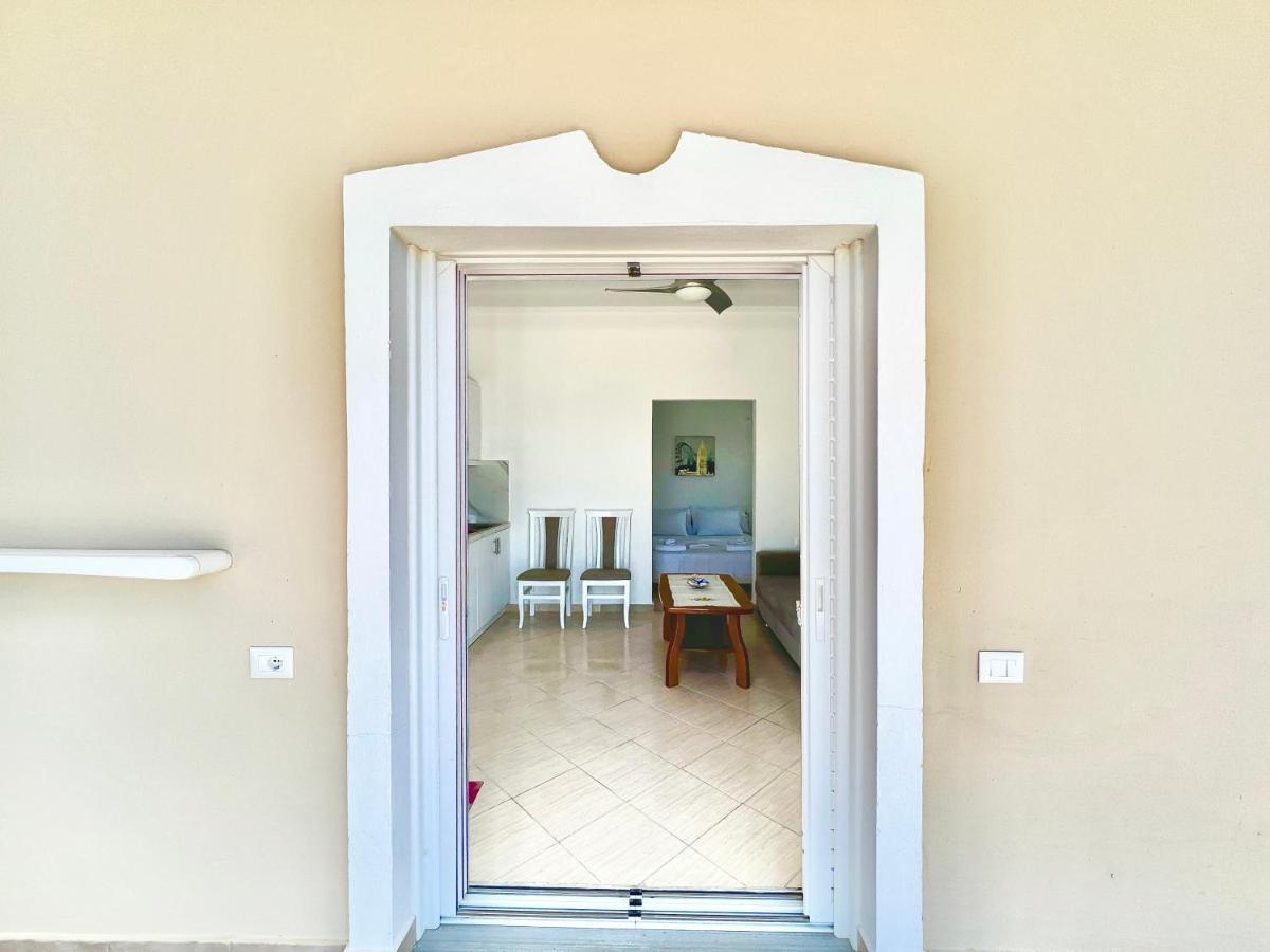 Propery Under Renovation Apartment Саранде Екстериор снимка